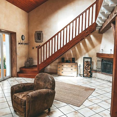Villa De Charme En Haute-Savoie Clarafond-Arcine Экстерьер фото